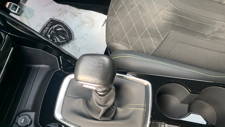 Peugeot 208 1.2 PureTech 100 GT Premium 5dr Petrol Hatchback